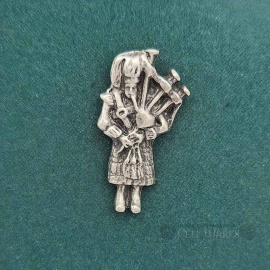 Piper Lapel Pin