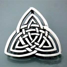 Trinity Brooch (Shiny)