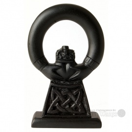 Turf Claddagh on Celtic Pedestal