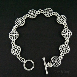 Round Knot Toggle Bracelet