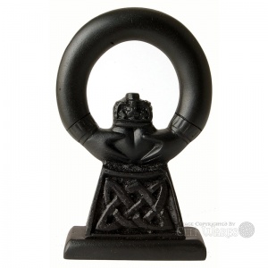 Turf Claddagh on Celtic Pedestal